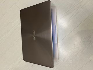 ASUS ZenBook UX330U Intel Core i5