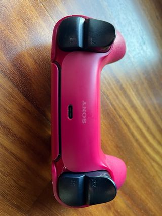 Mando DualSense PS5 color Cosmic Red