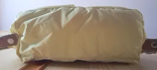 Borsetta gialla con tasche