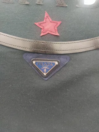 Camiseta Prada Negra Estrellas Luna