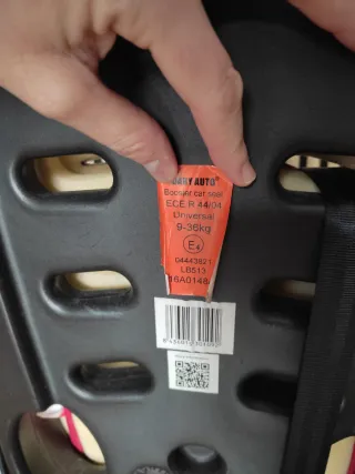 Silla coche infantil + protector asiento