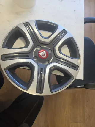 Tapacubos Dacia 16 Pulgadas 403154297R