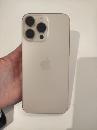 iPhone 16 Pro Max 1TB Titanio Desierto