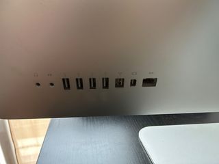 Imac 2009 de 21 pulgadas con teclado (8GB de RAM)