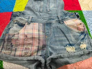 Peto corto vaquero con cuadros