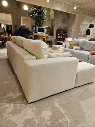 Sofá chaiselongue beige sin estrenar