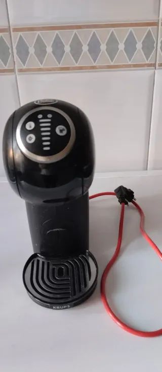 Cafetera Dolce Gusto Krups Negra