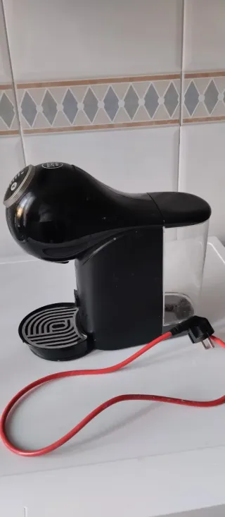 Cafetera Dolce Gusto Krups Negra