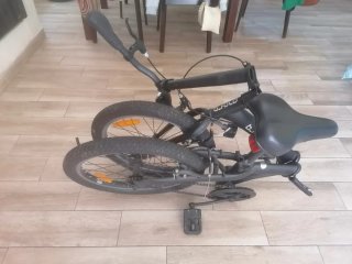 Bicicleta Plegable Negra.