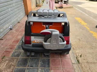 Coche eléctrico infantil FEBER