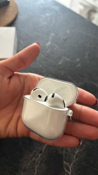 Apple AirPods 4 Cancelación Activa de Ruido