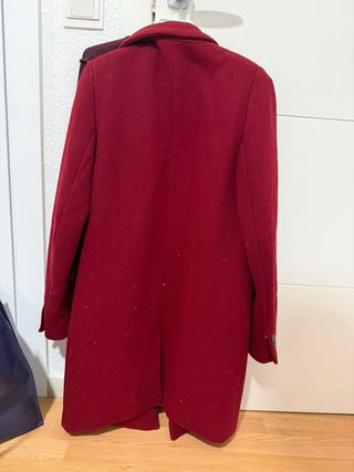 Abrigo largo Zara granate