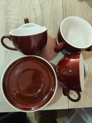 Juego 6 tazas y platos marrones