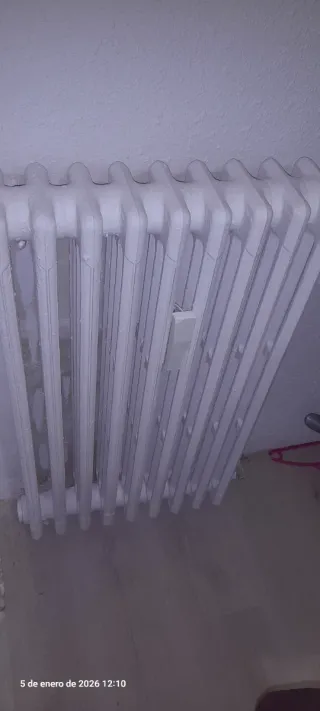 Soporte Radiador Hierro Antiguo