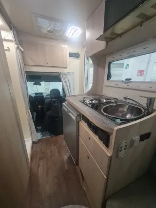 Autocaravana para dos personas Enaire