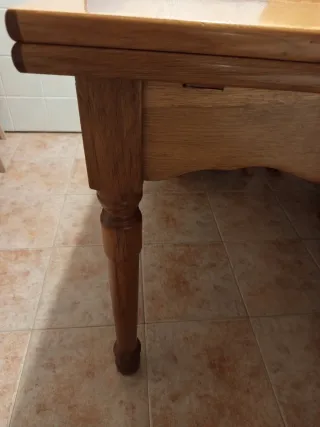 Mesa de cocina de roble