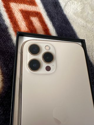 iPhone 12 Pro Max Dorado