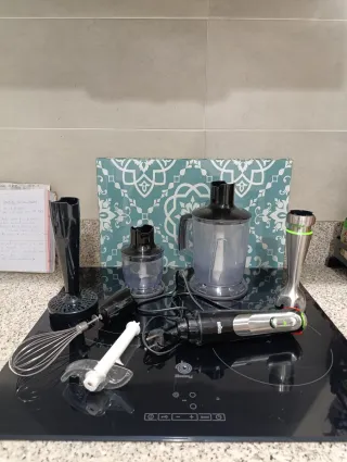 Batidora de mano Braun con accesorios