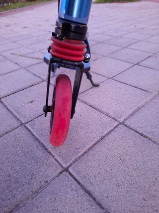 Patinete Oxelo azul y rojo