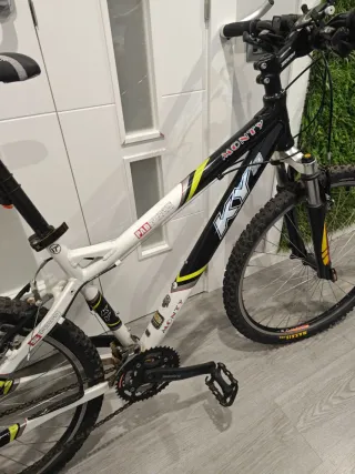 Bicicleta Mountain Bike