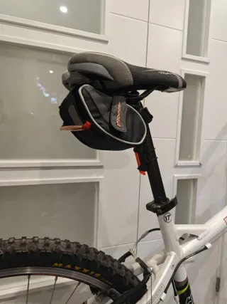 Bicicleta Mountain Bike