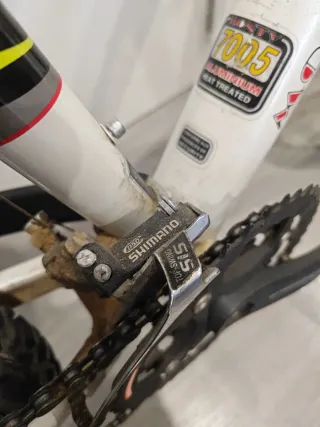 Bicicleta Mountain Bike