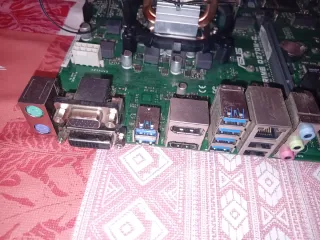 Placa base asus+i7 6700+16 GB RAM