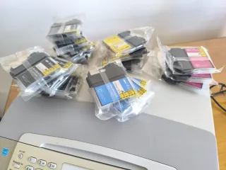 Impresora Multifuncional Brother MFC-250C y tinta