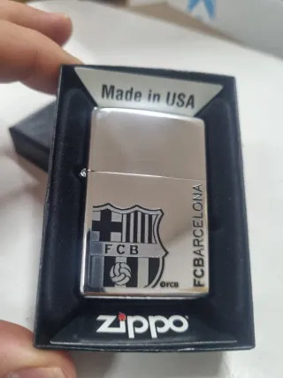 FC Barcelona ロナウジーニョ Zippoライター　新品未使用品 Zippo FC Barcelona Made in USA second hand for 42 EUR in Granada