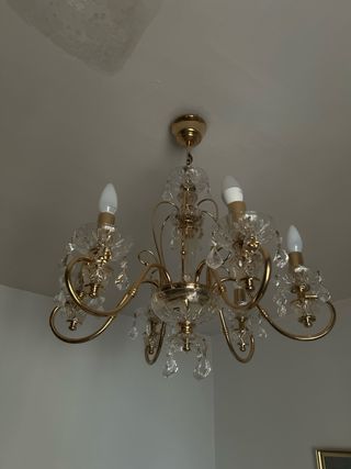 Lámpara araña cristal y metal dorado