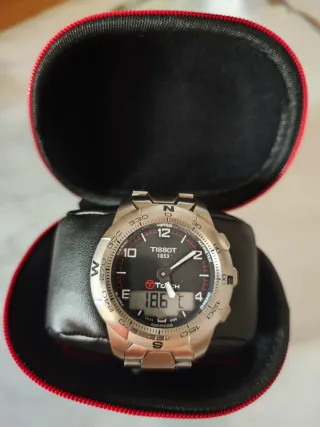 Reloj Tissot T-Touch Negro y Plateado