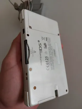 Nintendo DS Blanca con Cargador