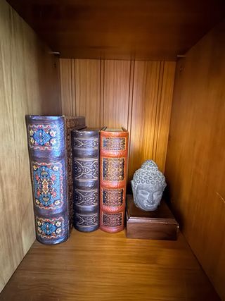 Mueble bar TV y librería madera