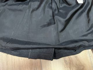 Cappotto corto grigio con bottoni