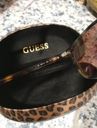 Gafas de sol Guess Marrones y Multicolor