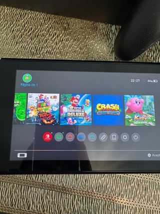 Nintendo Switch Negra y Roja