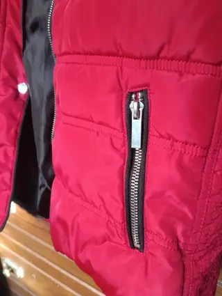 Chaqueta acolchada roja