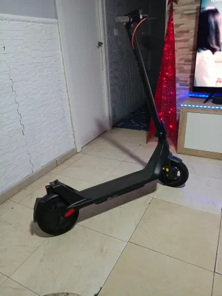 Patinete Eléctrico Xiaomi Mi Scooter 2
