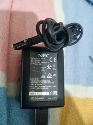 Cargador NEC MAY-BH0008-A001 5.3V 0.6A