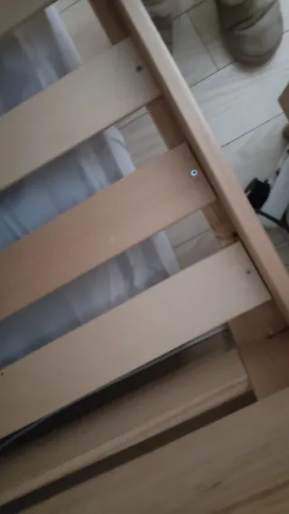 Cama madera 135cm, somier y cabecero incorporados