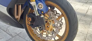 Yamaha YZF R6R Azul y Dorada