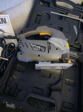 Sierra de calar Titan con maletín