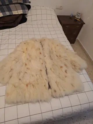 Pelliccia Beige y Blanca