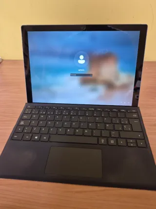 Microsoft Surface Pro 6 - i7 8650U - 8gb Ram 256Gb