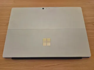 Microsoft Surface Pro 6 - i7 8650U - 8gb Ram 256Gb