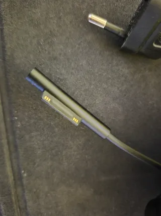 Microsoft Surface Pro 6 - i7 8650U - 8gb Ram 256Gb