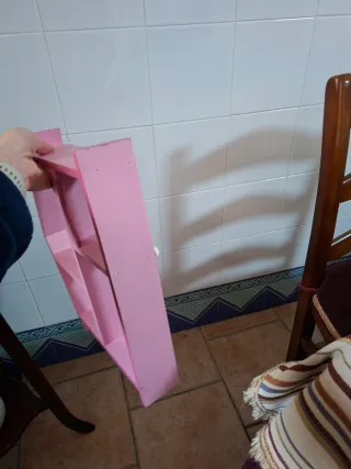 Casita rosa para pared