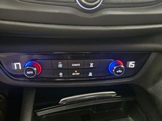 Opel Insignia 86000kms. muy equipado