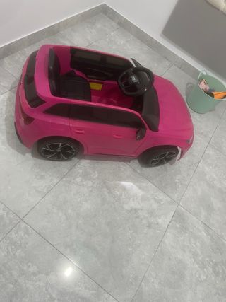 Coche eléctrico infantil rosa