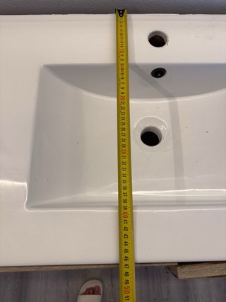 Mueble de baño con lavabo de porcelana